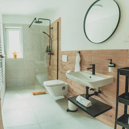 Tatika Apartment